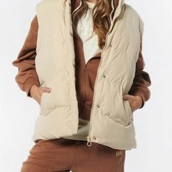 ΑΝΔΡΑΣ BODY ACTION WOMEN OVERSIZED GILET Biege