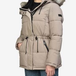 ΑΝΔΡΑΣ DKNY ΜΠΟΥΦΑΝ ΜΕ ΚΟΥΚΟΥΛΑ DKNY SandyBrown -ΓΥΝΑΙΚΑ ΡΟΥΧΑ ΠΑΝΩΦΟΡΙΑ Εκπτώσεις 3510ADKNY3120003 SandyBrown 3